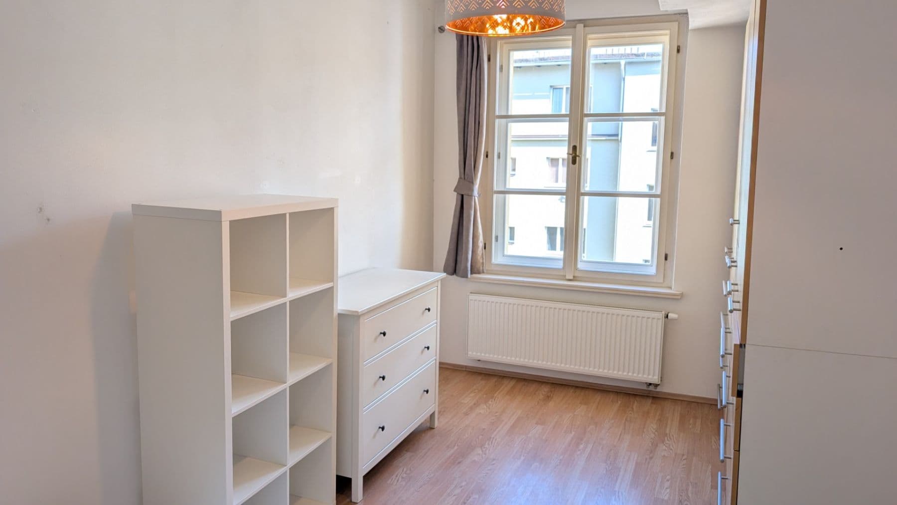 Prenájom bytu 1-izbový 36 m², Žerotínova, Praha, Praha Prenájom bytu 1-izbový 36 m², Žerotínova, Praha, Praha