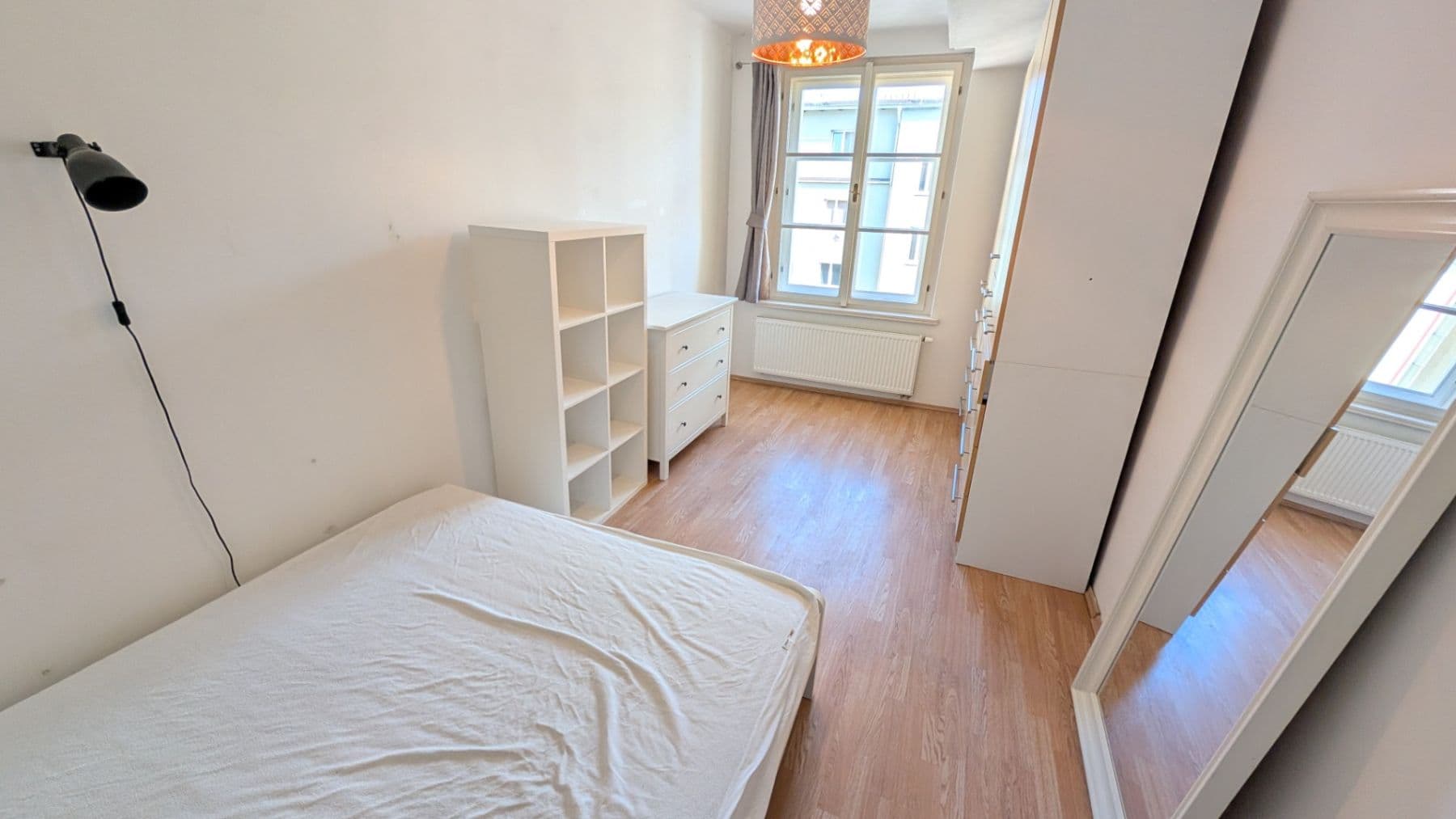 Prenájom bytu 1-izbový 36 m², Žerotínova, Praha, Praha Prenájom bytu 1-izbový 36 m², Žerotínova, Praha, Praha