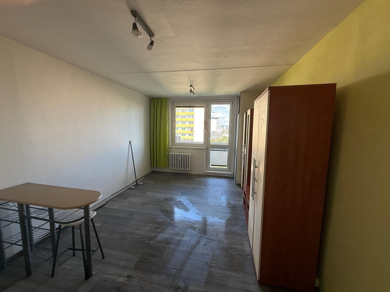 Prenájom bytu 1-izbový 28 m², Voroněžská, Brno, Jihomoravský kraj Prenájom bytu 1-izbový 28 m², Voroněžská, Brno, Jihomoravský kraj