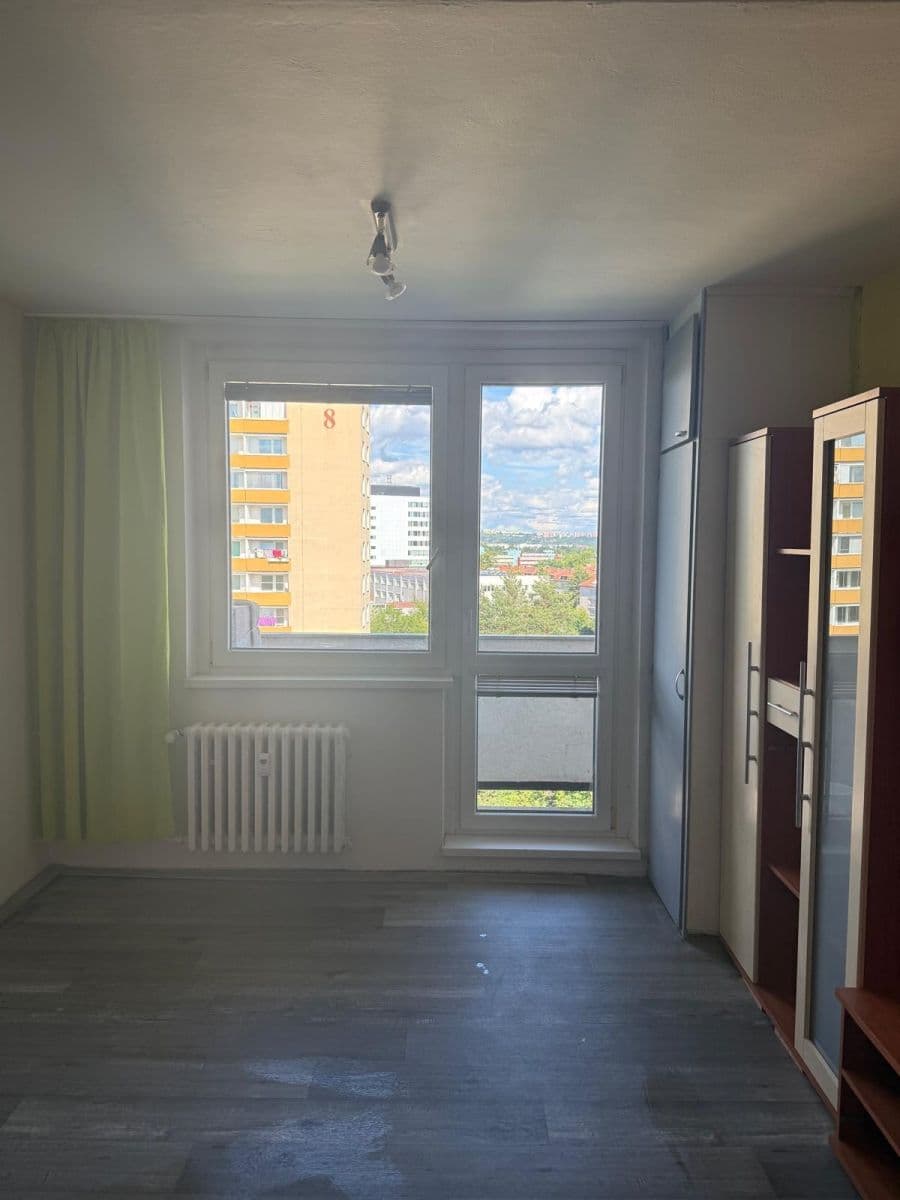 Prenájom bytu 1-izbový 28 m², Voroněžská, Brno, Jihomoravský kraj Prenájom bytu 1-izbový 28 m², Voroněžská, Brno, Jihomoravský kraj