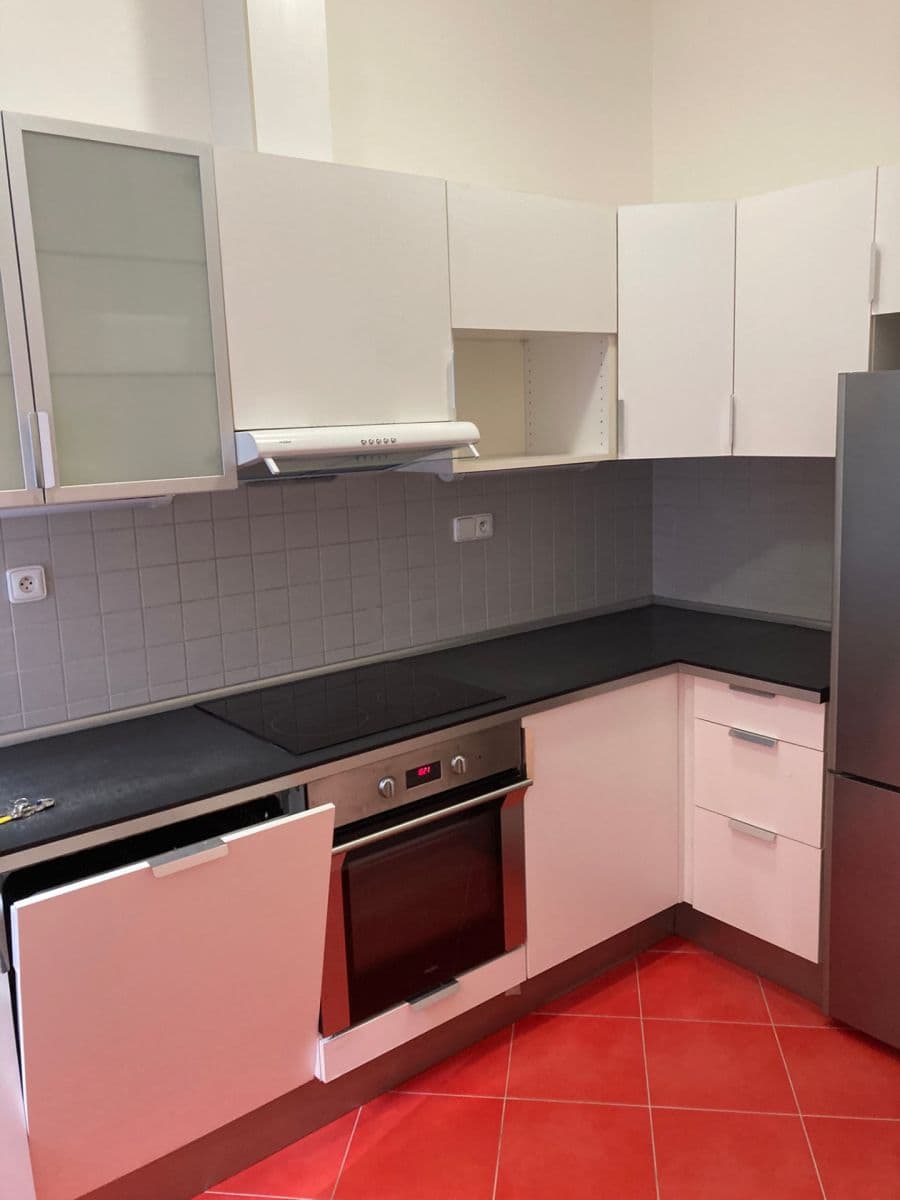 Prenájom bytu 3-izbový 64 m², Víta Nejedlého, Praha, Praha Prenájom bytu 3-izbový 64 m², Víta Nejedlého, Praha, Praha