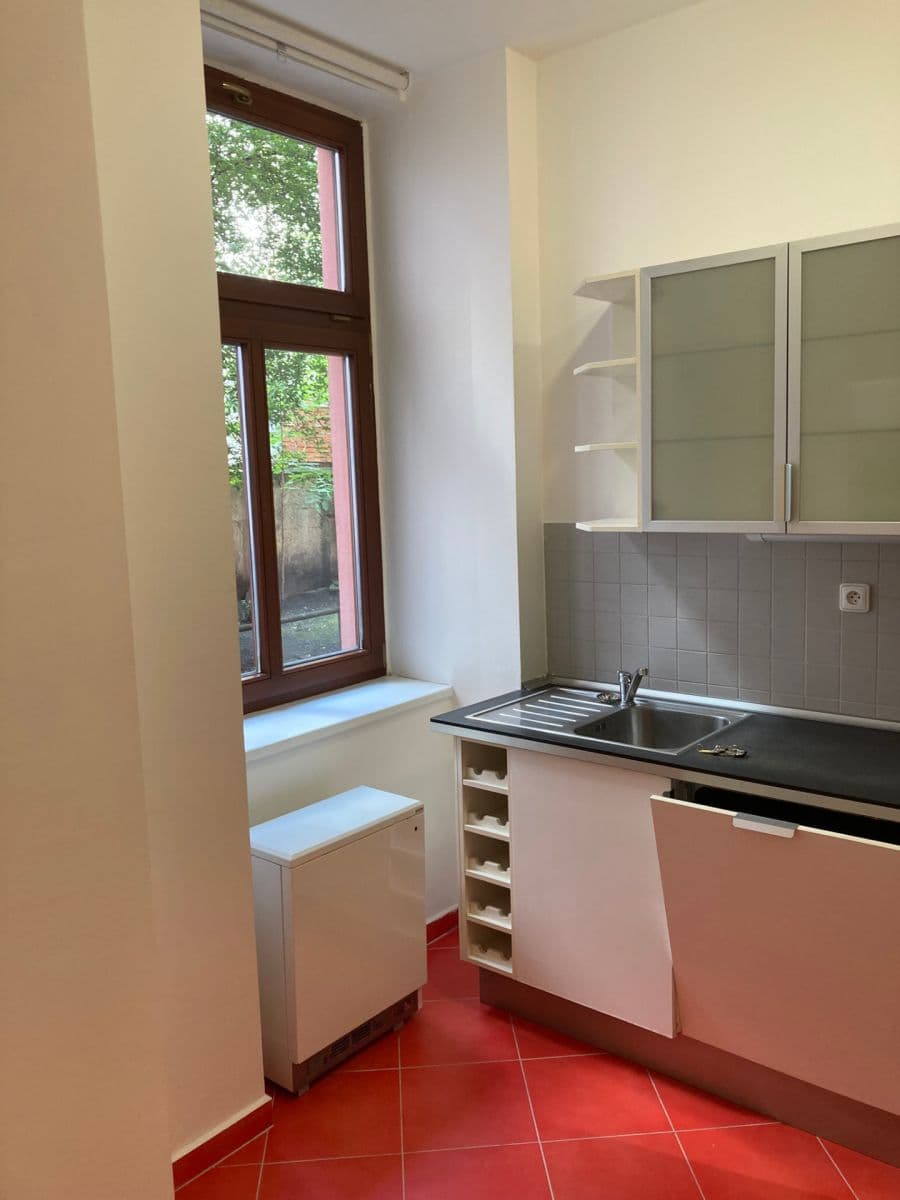 Prenájom bytu 3-izbový 64 m², Víta Nejedlého, Praha, Praha Prenájom bytu 3-izbový 64 m², Víta Nejedlého, Praha, Praha