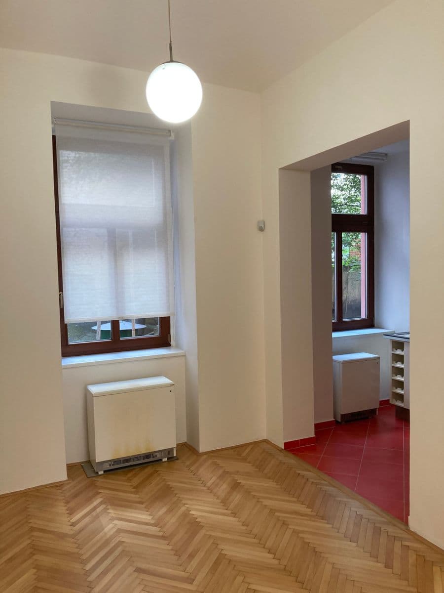 Prenájom bytu 3-izbový 64 m², Víta Nejedlého, Praha, Praha Prenájom bytu 3-izbový 64 m², Víta Nejedlého, Praha, Praha