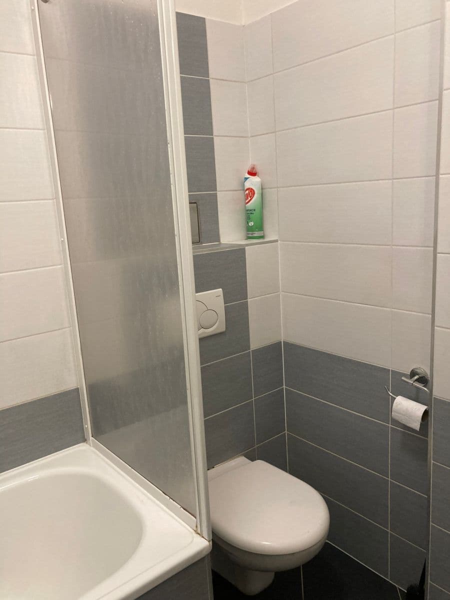 Prenájom bytu 3-izbový 64 m², Víta Nejedlého, Praha, Praha Prenájom bytu 3-izbový 64 m², Víta Nejedlého, Praha, Praha