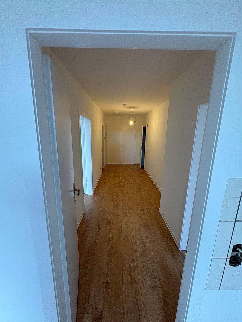 Prenájom bytu 2-izbový 65 m², Unter St. Clemens 28, Solingen, Severné Porýnie - Westfálsko Prenájom bytu 2-izbový 65 m², Unter St. Clemens 28, Solingen, Severné Porýnie - Westfálsko