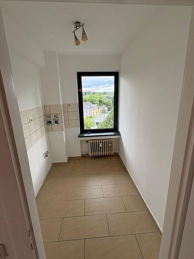 Prenájom bytu 2-izbový 65 m², Unter St. Clemens 28, Solingen, Severné Porýnie - Westfálsko Prenájom bytu 2-izbový 65 m², Unter St. Clemens 28, Solingen, Severné Porýnie - Westfálsko