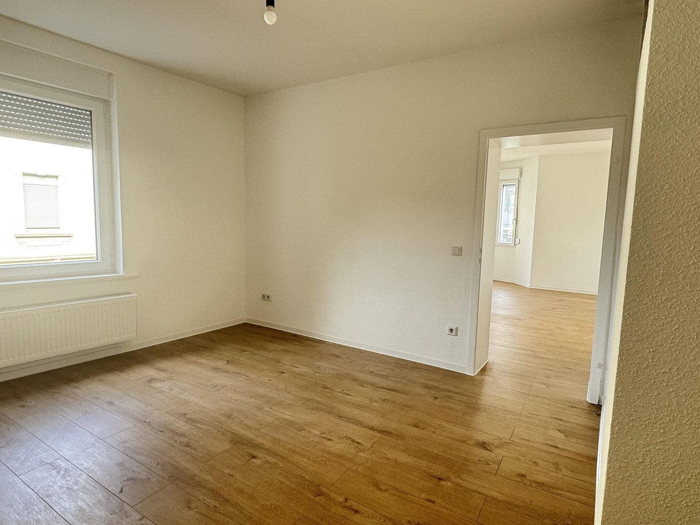 Prenájom bytu 2-izbový 55 m², Lützenkirchener Str. 214, Leverkusen, Severné Porýnie - Westfálsko Prenájom bytu 2-izbový 55 m², Lützenkirchener Str. 214, Leverkusen, Severné Porýnie - Westfálsko