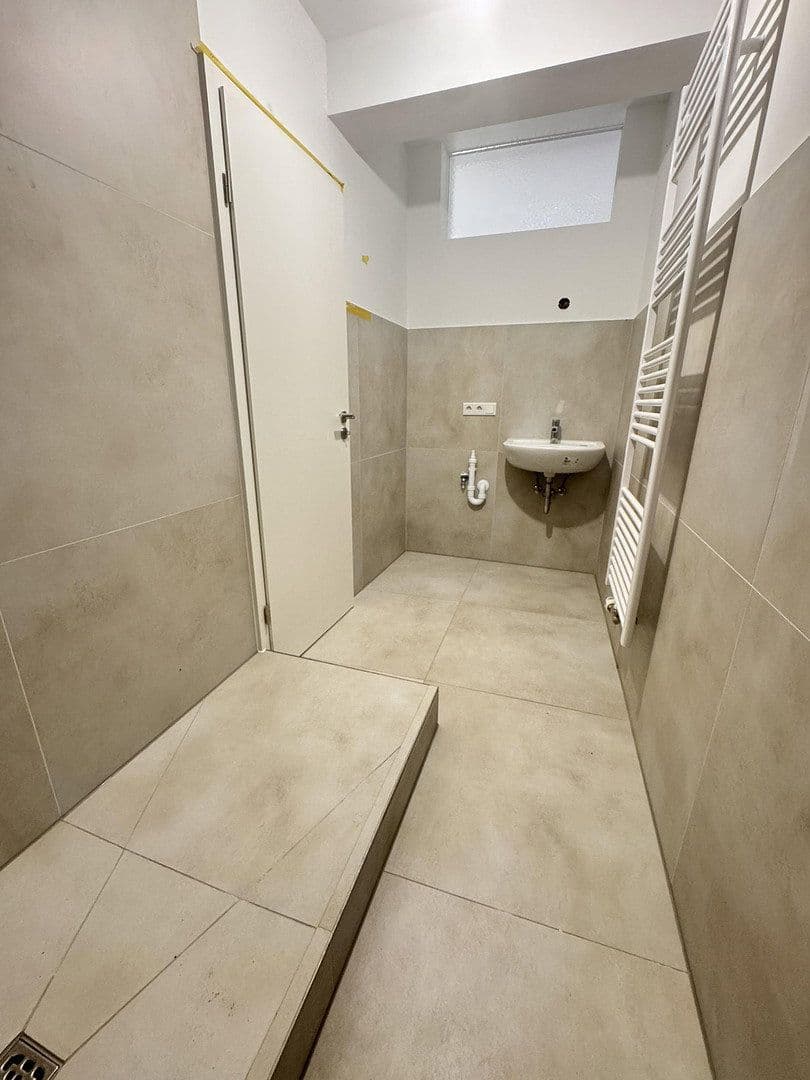 Prenájom bytu 2-izbový 55 m², Lützenkirchener Str. 214, Leverkusen, Severné Porýnie - Westfálsko Prenájom bytu 2-izbový 55 m², Lützenkirchener Str. 214, Leverkusen, Severné Porýnie - Westfálsko