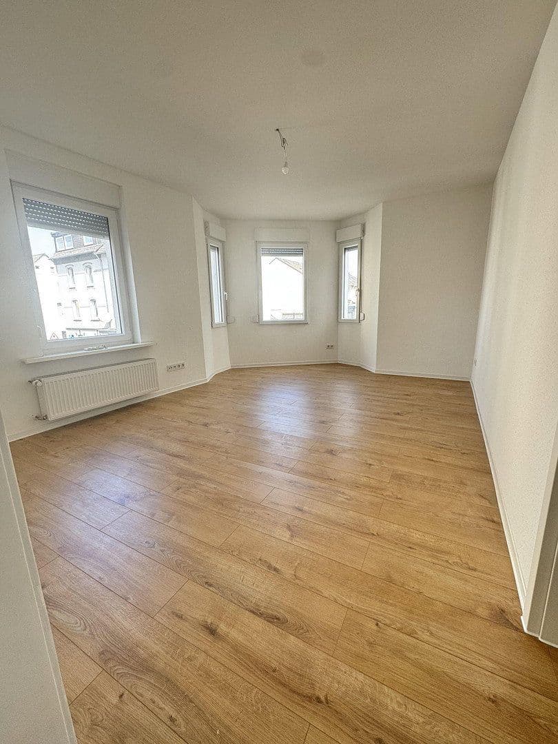 Prenájom bytu 2-izbový 55 m², Lützenkirchener Str. 214, Leverkusen, Severné Porýnie - Westfálsko Prenájom bytu 2-izbový 55 m², Lützenkirchener Str. 214, Leverkusen, Severné Porýnie - Westfálsko