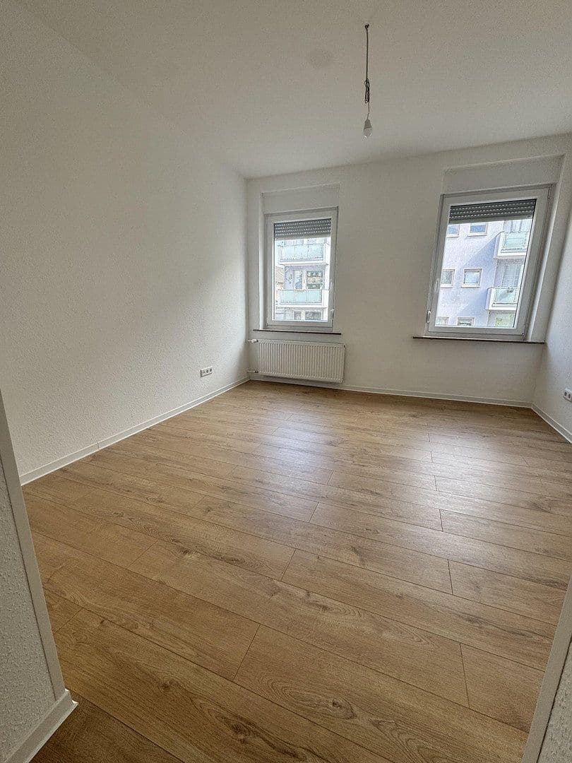 Prenájom bytu 2-izbový 55 m², Lützenkirchener Str. 214, Leverkusen, Severné Porýnie - Westfálsko Prenájom bytu 2-izbový 55 m², Lützenkirchener Str. 214, Leverkusen, Severné Porýnie - Westfálsko