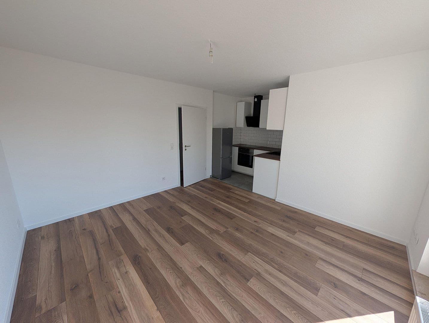 Prenájom bytu 4-izbový 89 m², Windmühlstraße 2-4, Mannheim, Bádensko-Wurttembersko Prenájom bytu 4-izbový 89 m², Windmühlstraße 2-4, Mannheim, Bádensko-Wurttembersko
