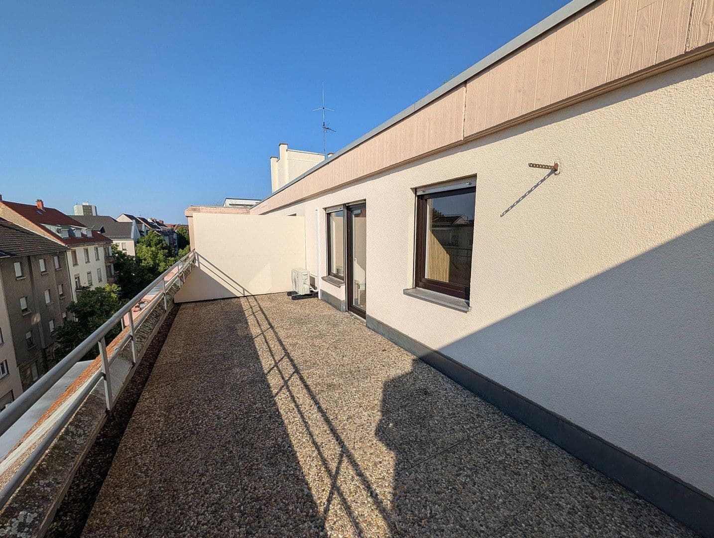 Prenájom bytu 4-izbový 89 m², Windmühlstraße 2-4, Mannheim, Bádensko-Wurttembersko Prenájom bytu 4-izbový 89 m², Windmühlstraße 2-4, Mannheim, Bádensko-Wurttembersko