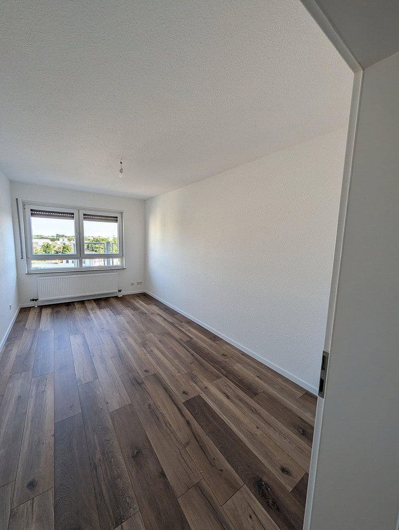 Prenájom bytu 4-izbový 89 m², Windmühlstraße 2-4, Mannheim, Bádensko-Wurttembersko Prenájom bytu 4-izbový 89 m², Windmühlstraße 2-4, Mannheim, Bádensko-Wurttembersko