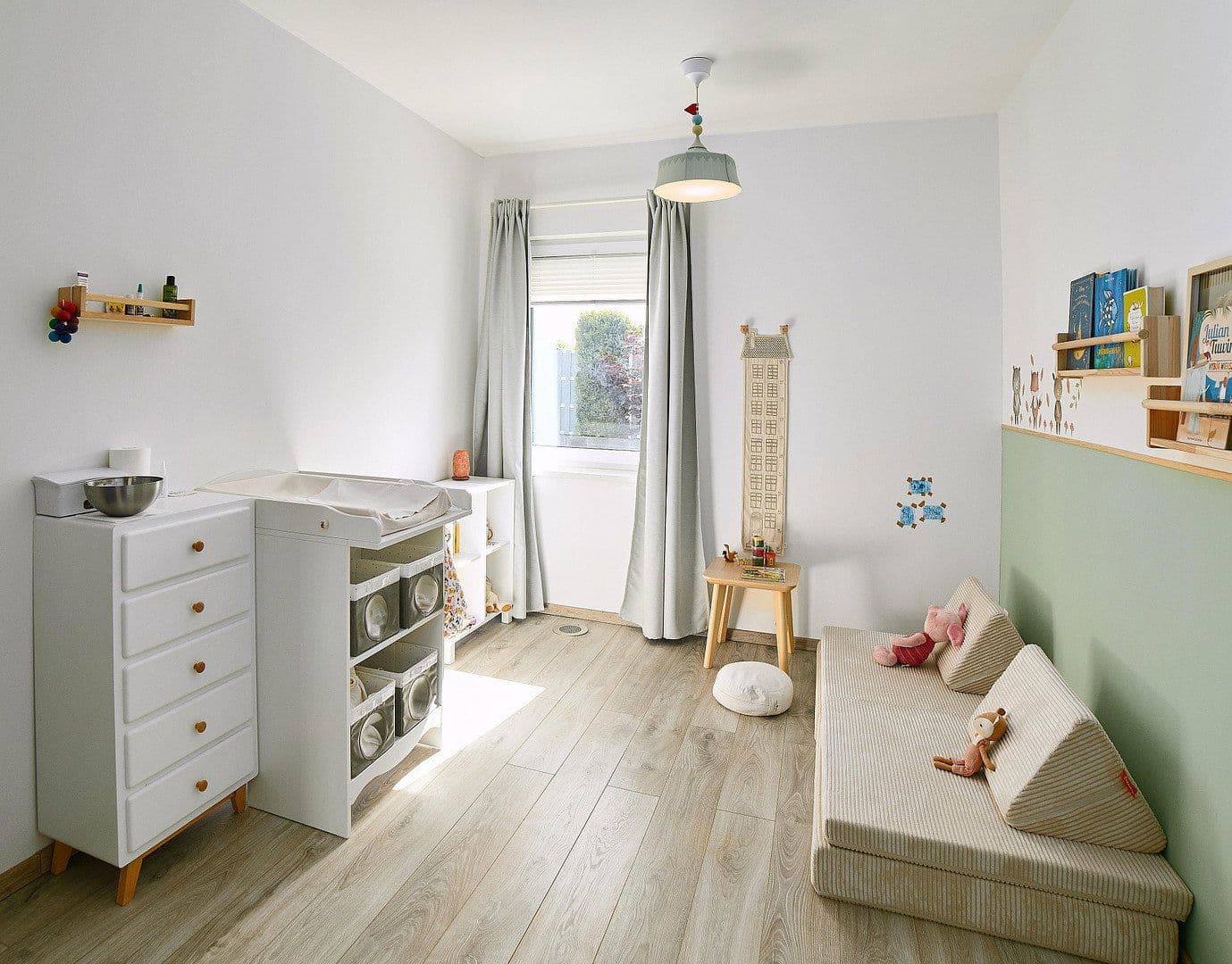 Predaj domu 108 m², pozemek 741 m², Nützen, Šlezvicko-Holštajnsko Predaj domu 108 m², pozemek 741 m², Nützen, Šlezvicko-Holštajnsko