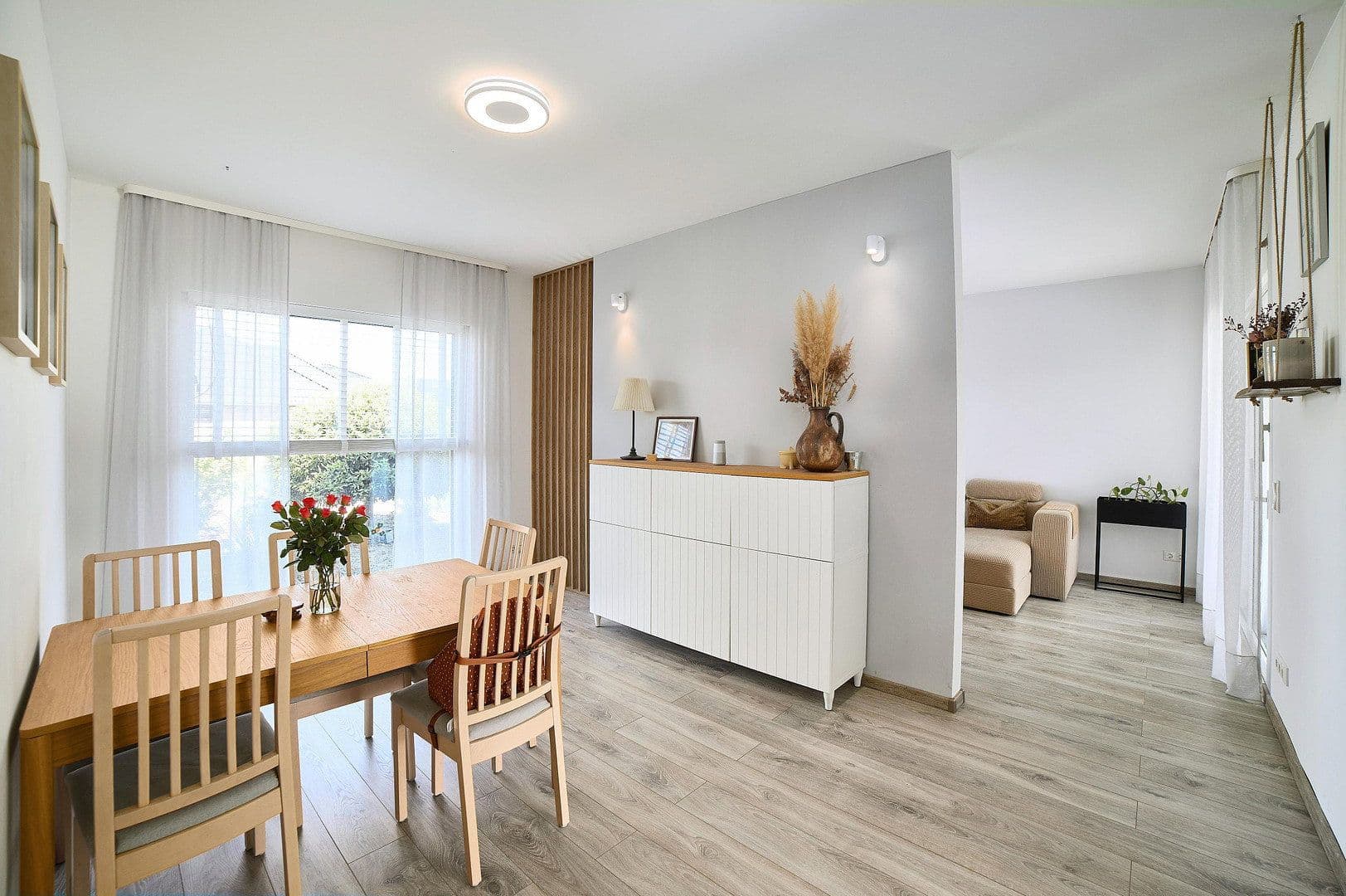 Predaj domu 108 m², pozemek 741 m², Nützen, Šlezvicko-Holštajnsko Predaj domu 108 m², pozemek 741 m², Nützen, Šlezvicko-Holštajnsko