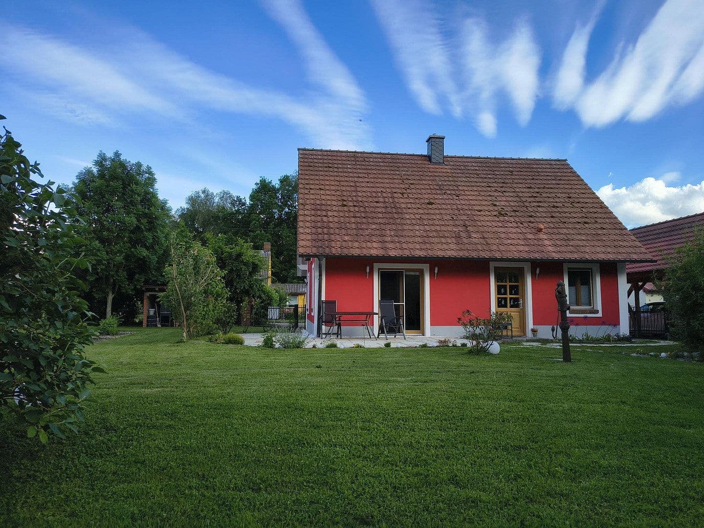Predaj domu 115 m², pozemek 1.705 m², Zur Schoritzer Wiek 49, Garz/Rügen, Meklenbursko-Predpomoransko Predaj domu 115 m², pozemek 1.705 m², Zur Schoritzer Wiek 49, Garz/Rügen, Meklenbursko-Predpomoransko