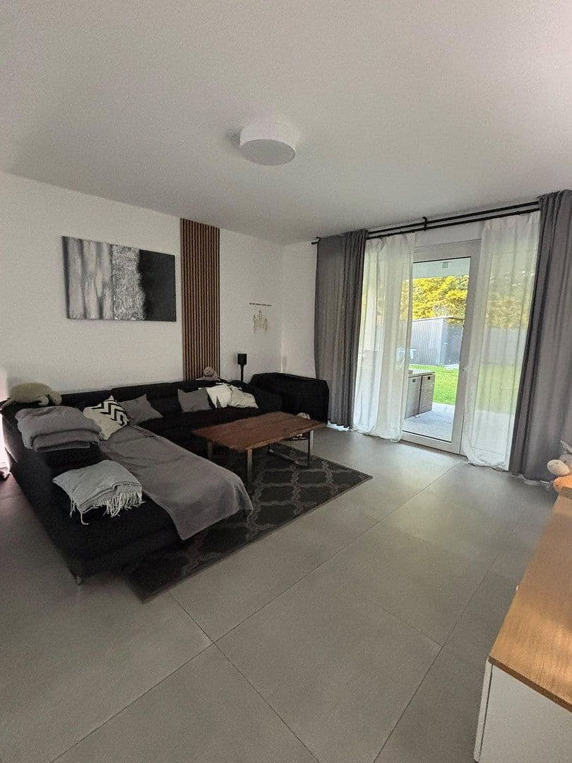 Prenájom bytu 3-izbový 125 m², Merzenich, Severné Porýnie - Westfálsko Prenájom bytu 3-izbový 125 m², Merzenich, Severné Porýnie - Westfálsko