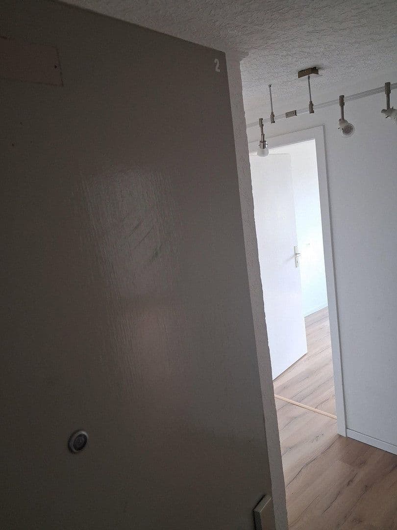 Prenájom bytu 4-izbový 90 m², Bergstraße 12, Drebach, Sasko Prenájom bytu 4-izbový 90 m², Bergstraße 12, Drebach, Sasko