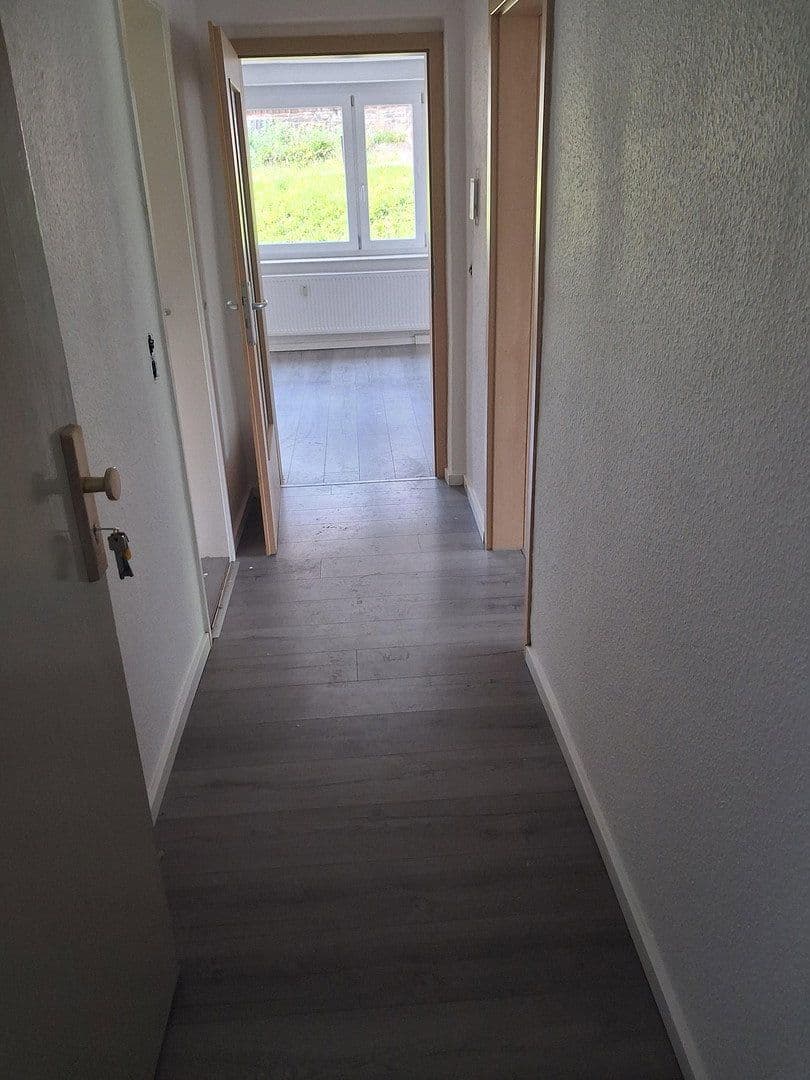 Prenájom bytu 3-izbový 75 m², Bergstraße 12, Drebach, Sasko Prenájom bytu 3-izbový 75 m², Bergstraße 12, Drebach, Sasko