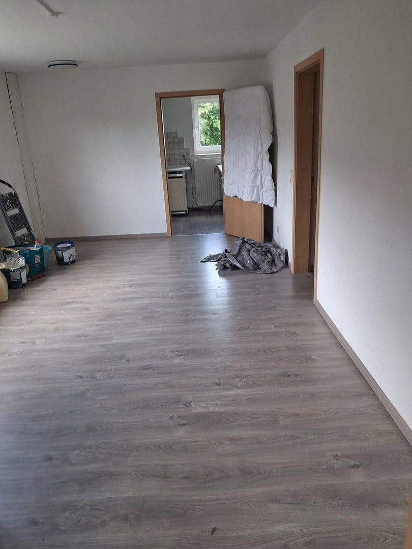 Prenájom bytu 4-izbový 100 m², Bergstraße 12, Drebach, Sasko Prenájom bytu 4-izbový 100 m², Bergstraße 12, Drebach, Sasko
