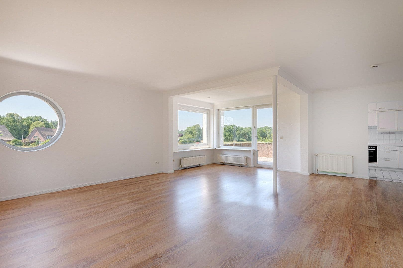 Predaj domu 219 m², pozemek 1.000 m², Rosengarten, Dolné Sasko Predaj domu 219 m², pozemek 1.000 m², Rosengarten, Dolné Sasko