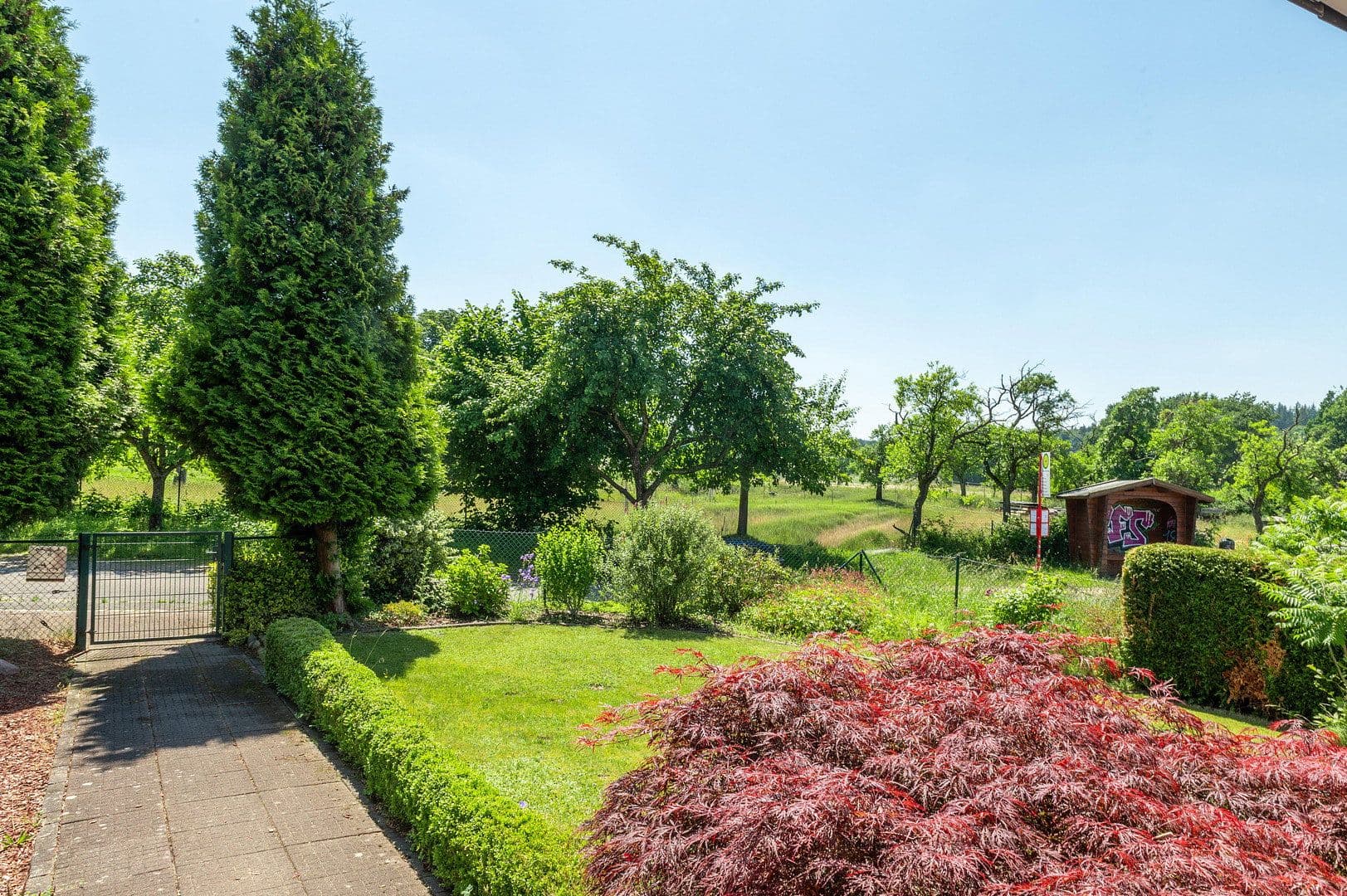 Predaj domu 219 m², pozemek 1.000 m², Rosengarten, Dolné Sasko Predaj domu 219 m², pozemek 1.000 m², Rosengarten, Dolné Sasko