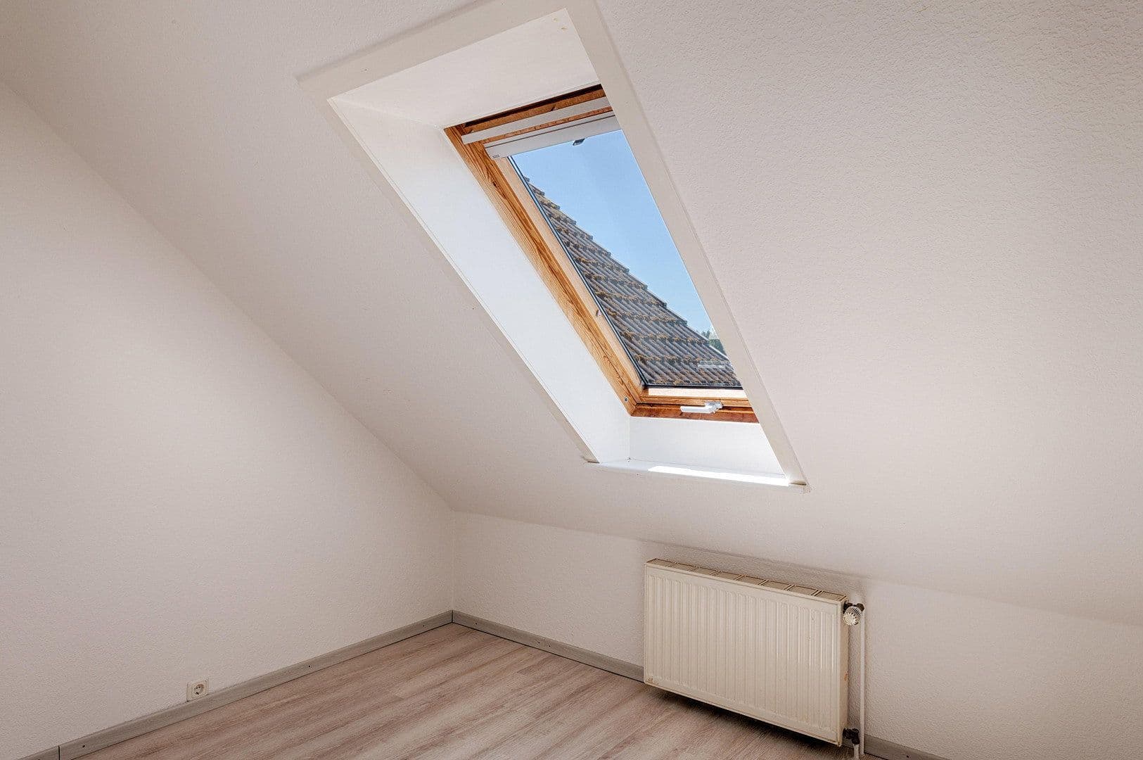 Predaj domu 219 m², pozemek 1.000 m², Rosengarten, Dolné Sasko Predaj domu 219 m², pozemek 1.000 m², Rosengarten, Dolné Sasko