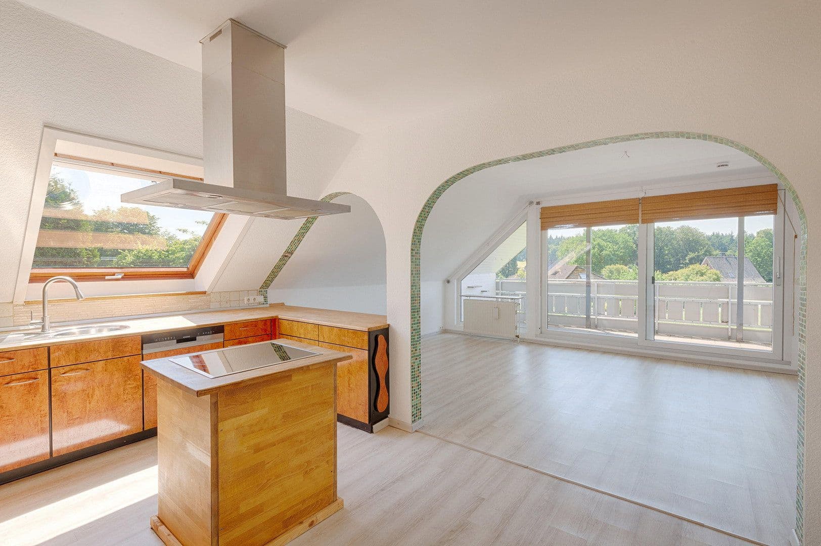 Predaj domu 219 m², pozemek 1.000 m², Rosengarten, Dolné Sasko Predaj domu 219 m², pozemek 1.000 m², Rosengarten, Dolné Sasko