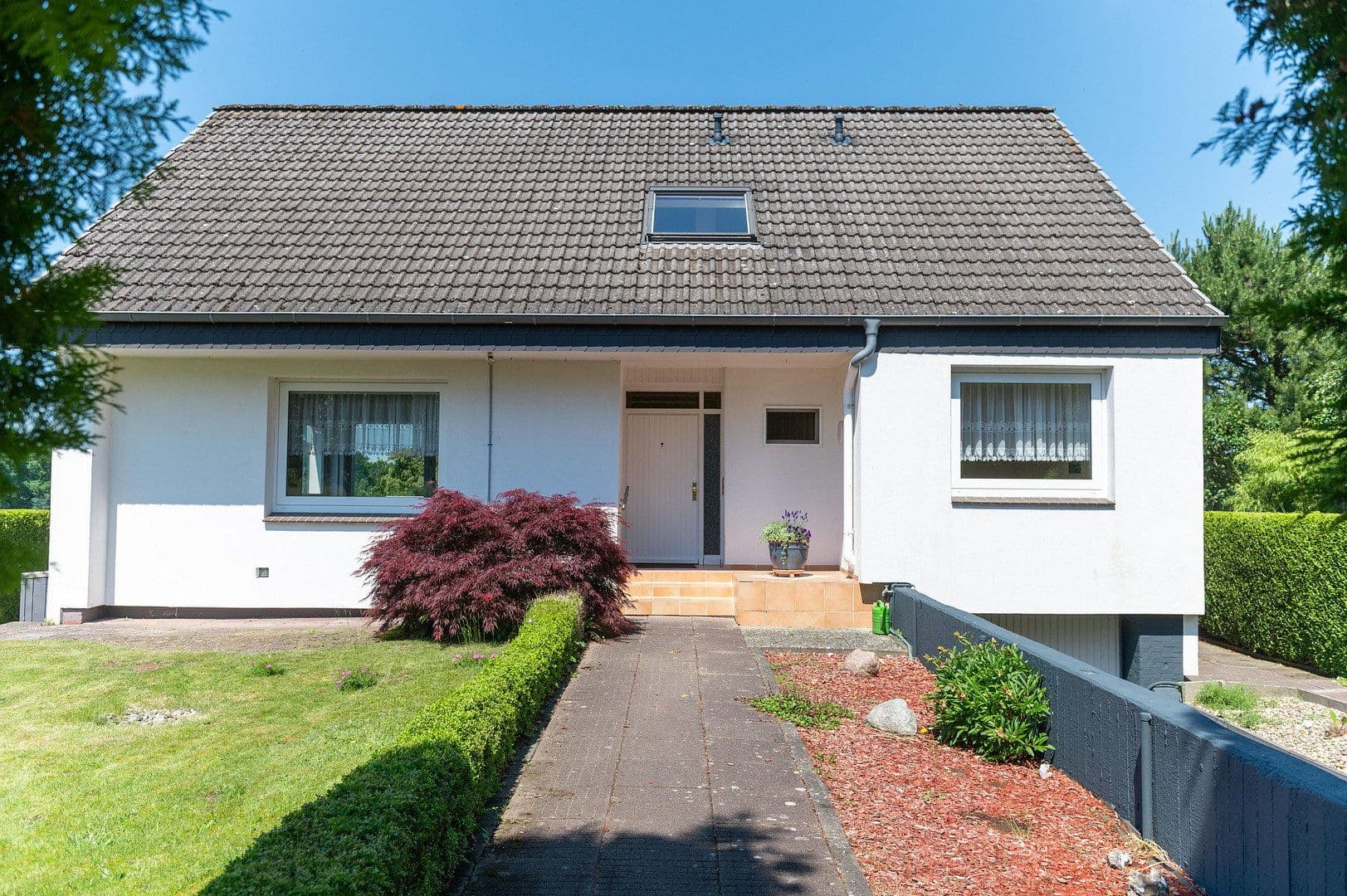 Predaj domu 219 m², pozemek 1.000 m², Rosengarten, Dolné Sasko Predaj domu 219 m², pozemek 1.000 m², Rosengarten, Dolné Sasko