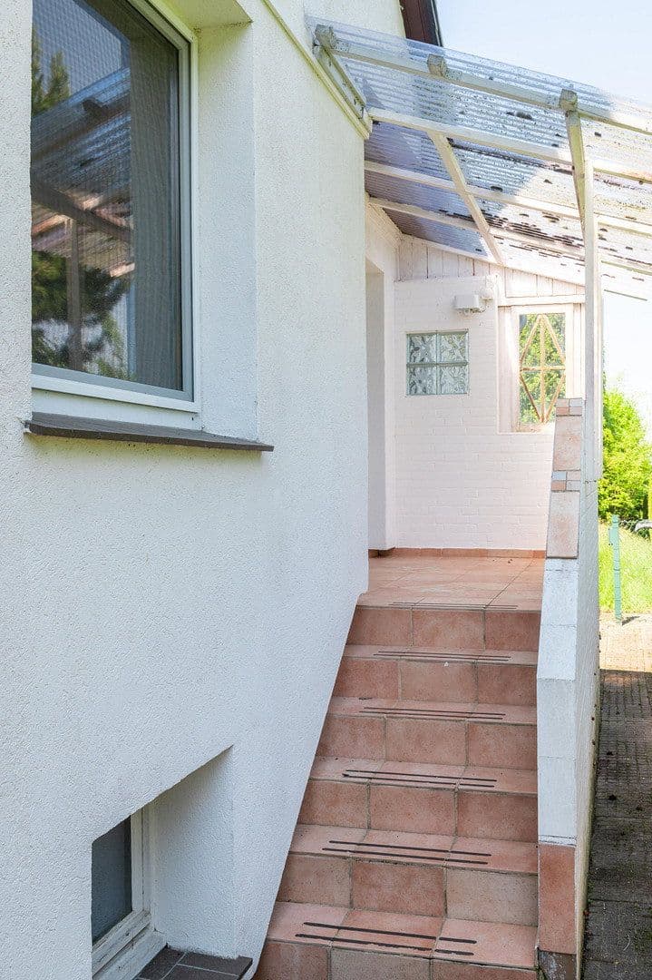 Predaj domu 219 m², pozemek 1.000 m², Rosengarten, Dolné Sasko Predaj domu 219 m², pozemek 1.000 m², Rosengarten, Dolné Sasko
