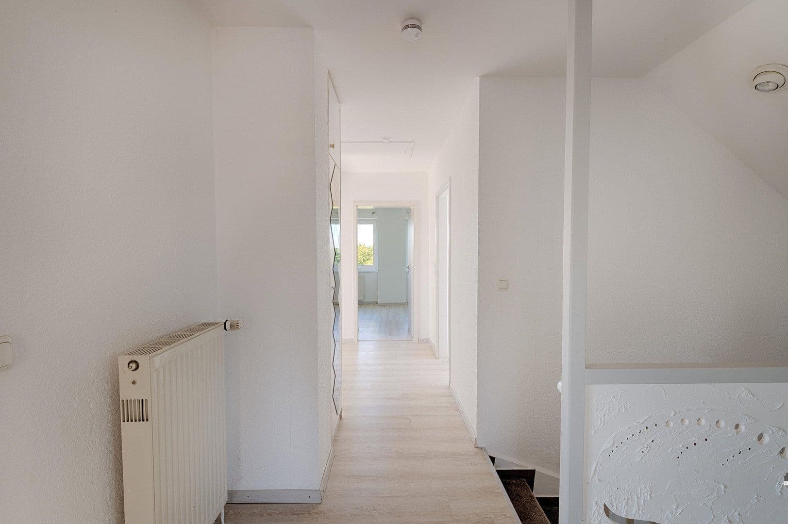Predaj domu 219 m², pozemek 1.000 m², Rosengarten, Dolné Sasko Predaj domu 219 m², pozemek 1.000 m², Rosengarten, Dolné Sasko