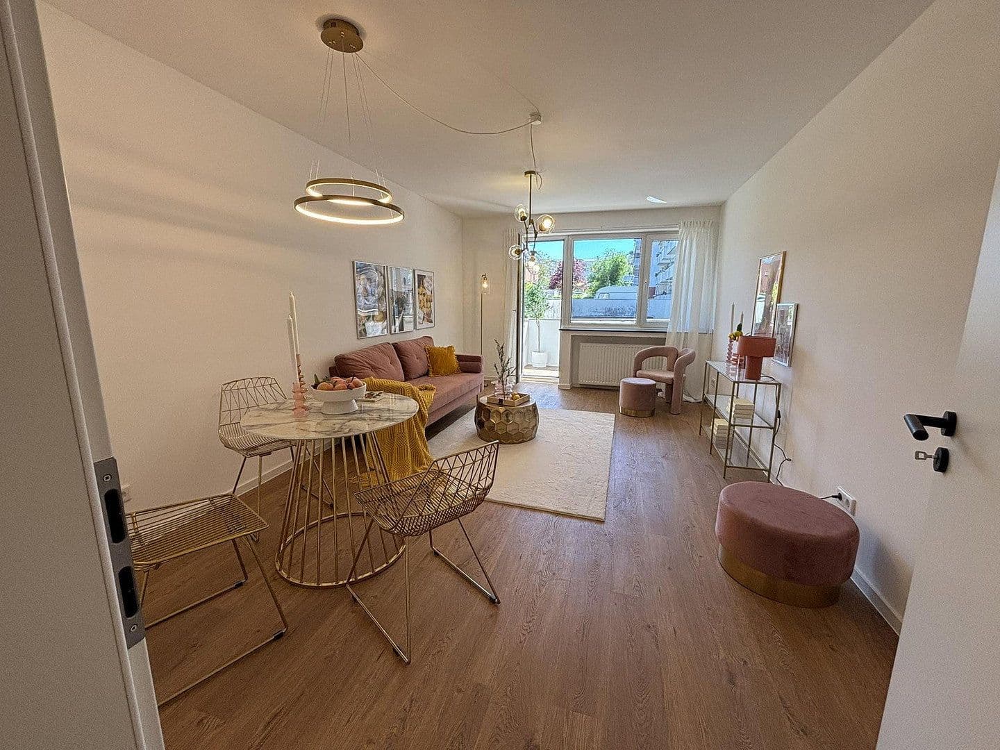 Predaj bytu 2-izbový 61 m², Köln, Severné Porýnie - Westfálsko Predaj bytu 2-izbový 61 m², Köln, Severné Porýnie - Westfálsko