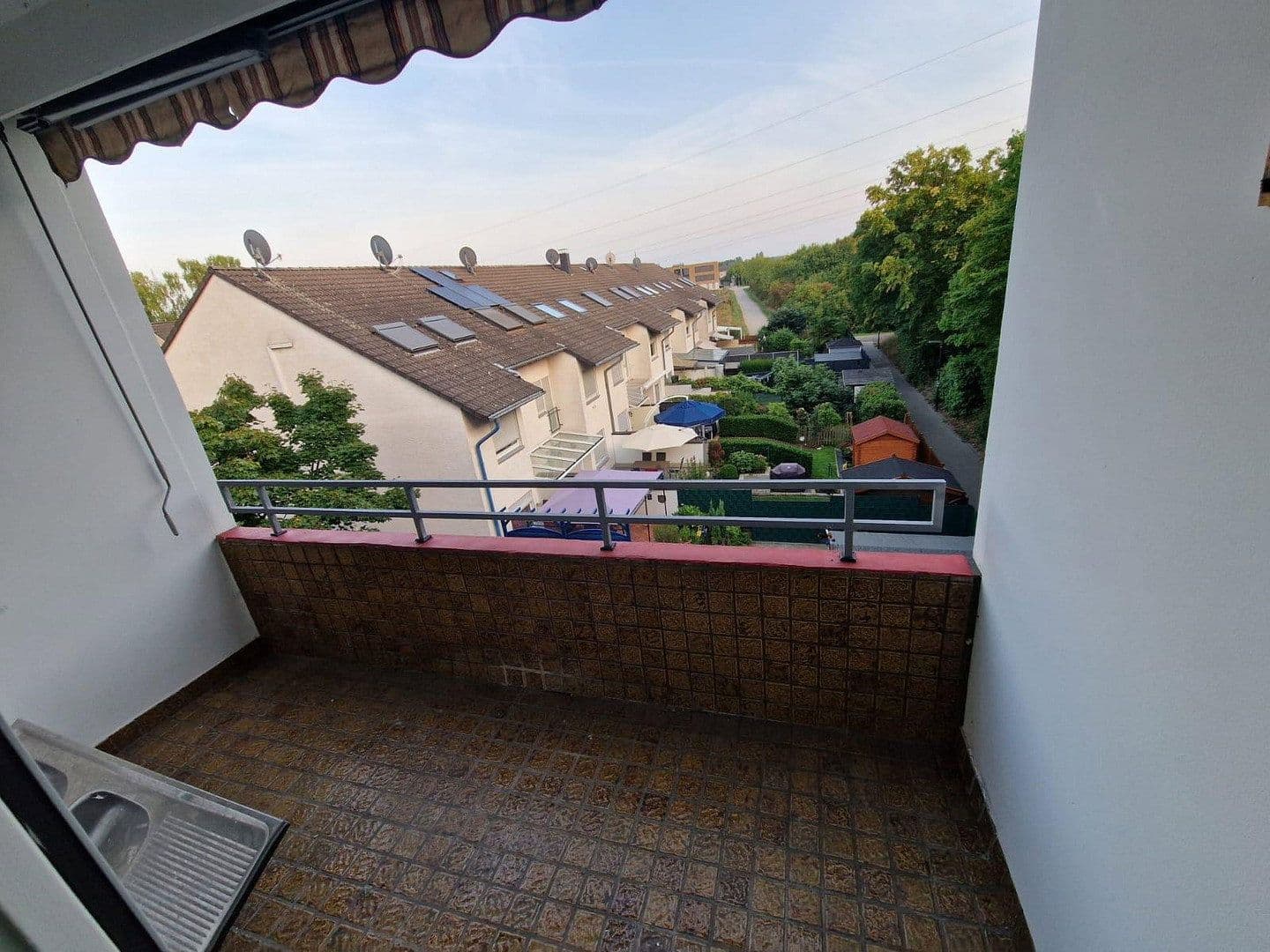 Prenájom bytu 2-izbový 63 m², Lichtenbergerstraße 12, Monheim am Rhein, Severné Porýnie - Westfálsko Prenájom bytu 2-izbový 63 m², Lichtenbergerstraße 12, Monheim am Rhein, Severné Porýnie - Westfálsko