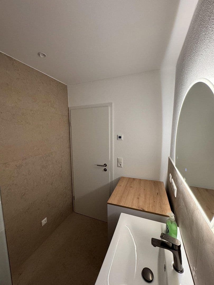 Prenájom bytu 2-izbový 53 m², Rimsting, Bavorsko Prenájom bytu 2-izbový 53 m², Rimsting, Bavorsko