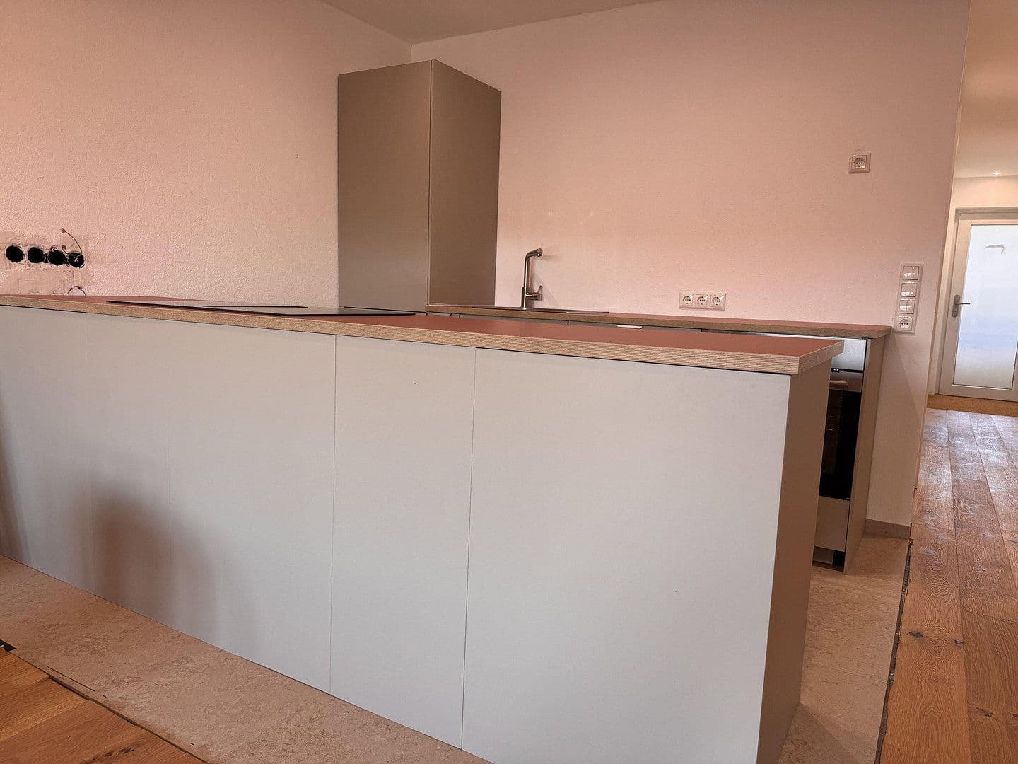Prenájom bytu 2-izbový 53 m², Rimsting, Bavorsko Prenájom bytu 2-izbový 53 m², Rimsting, Bavorsko