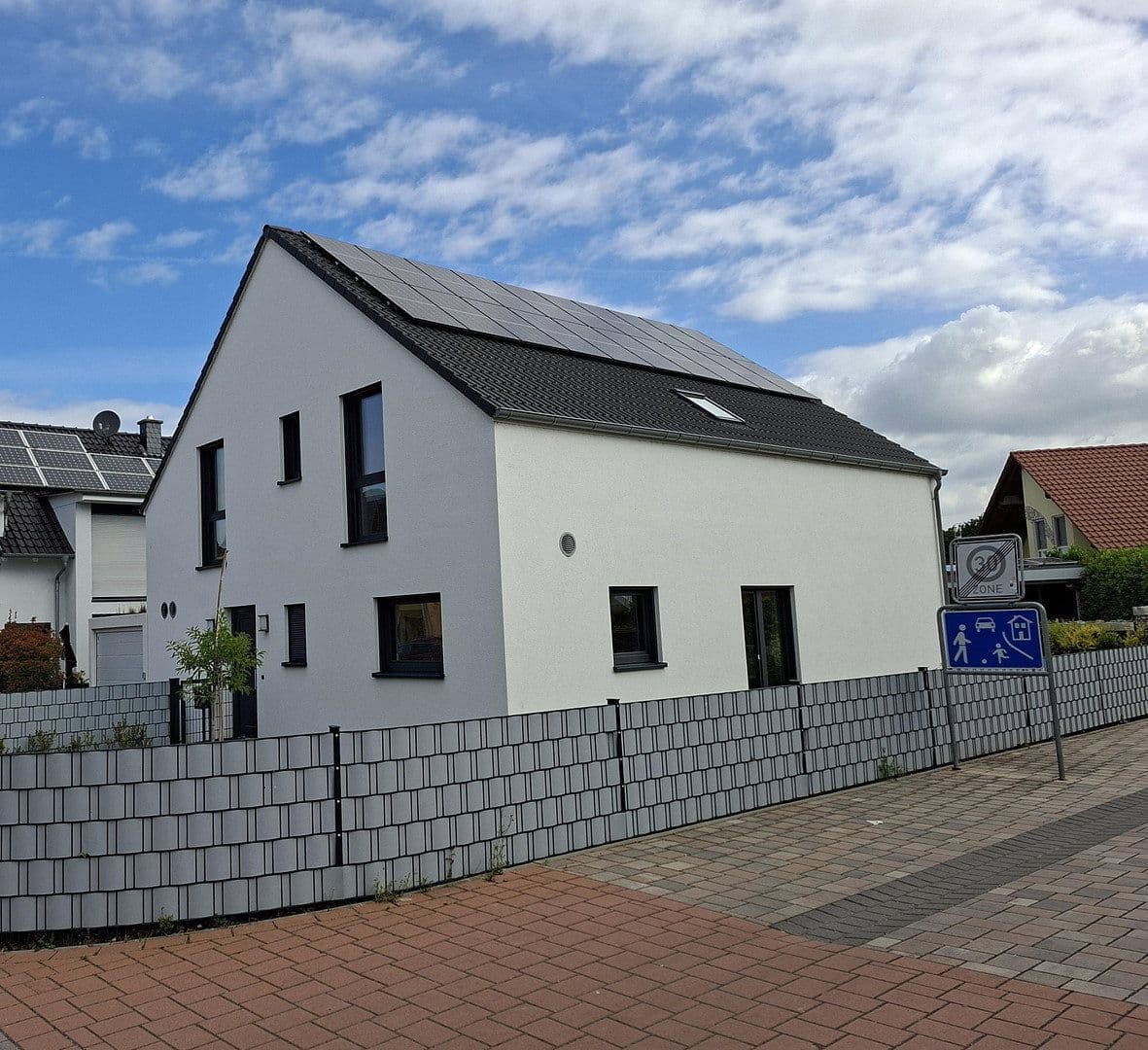 Predaj domu 164 m², pozemek 409 m², Beindersheim, Porýnie-Falcko Predaj domu 164 m², pozemek 409 m², Beindersheim, Porýnie-Falcko