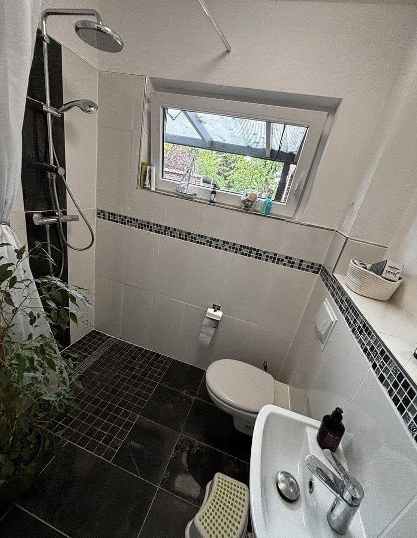 Predaj domu 145 m², pozemek 617 m², Itzehoe, Šlezvicko-Holštajnsko Predaj domu 145 m², pozemek 617 m², Itzehoe, Šlezvicko-Holštajnsko