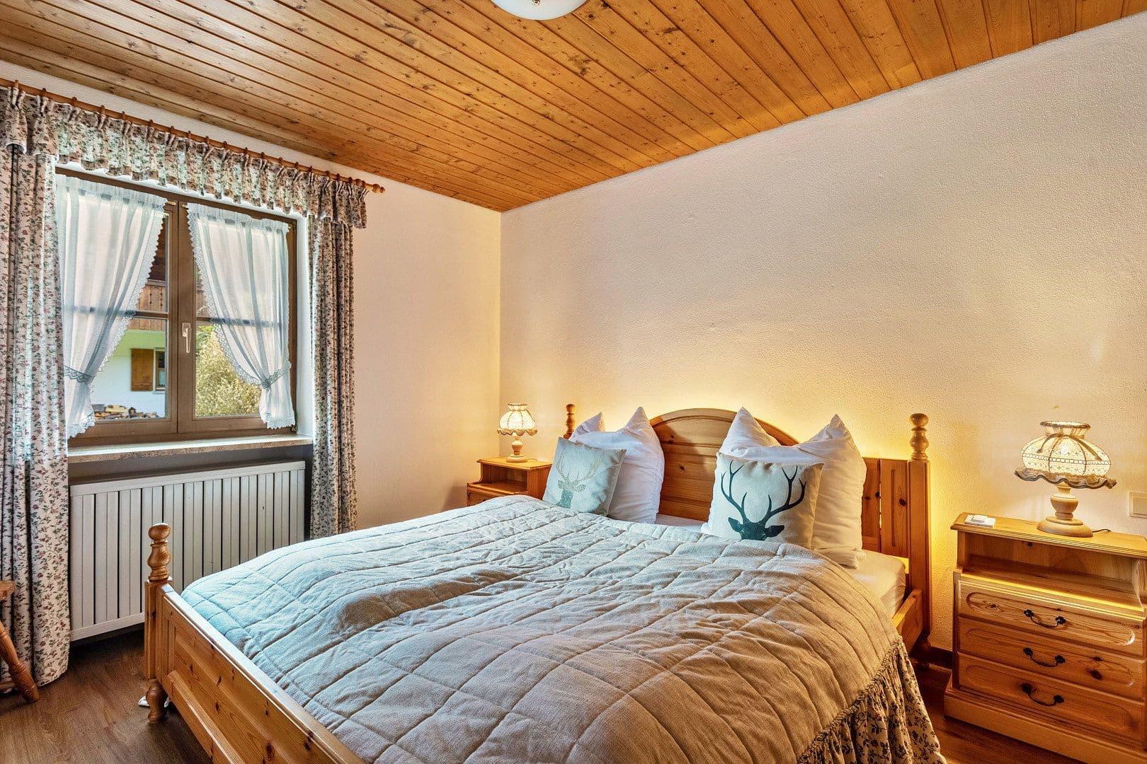Predaj domu 222 m², pozemek 996 m², Hochgernweg 47, Unterwössen, Bavorsko Predaj domu 222 m², pozemek 996 m², Hochgernweg 47, Unterwössen, Bavorsko