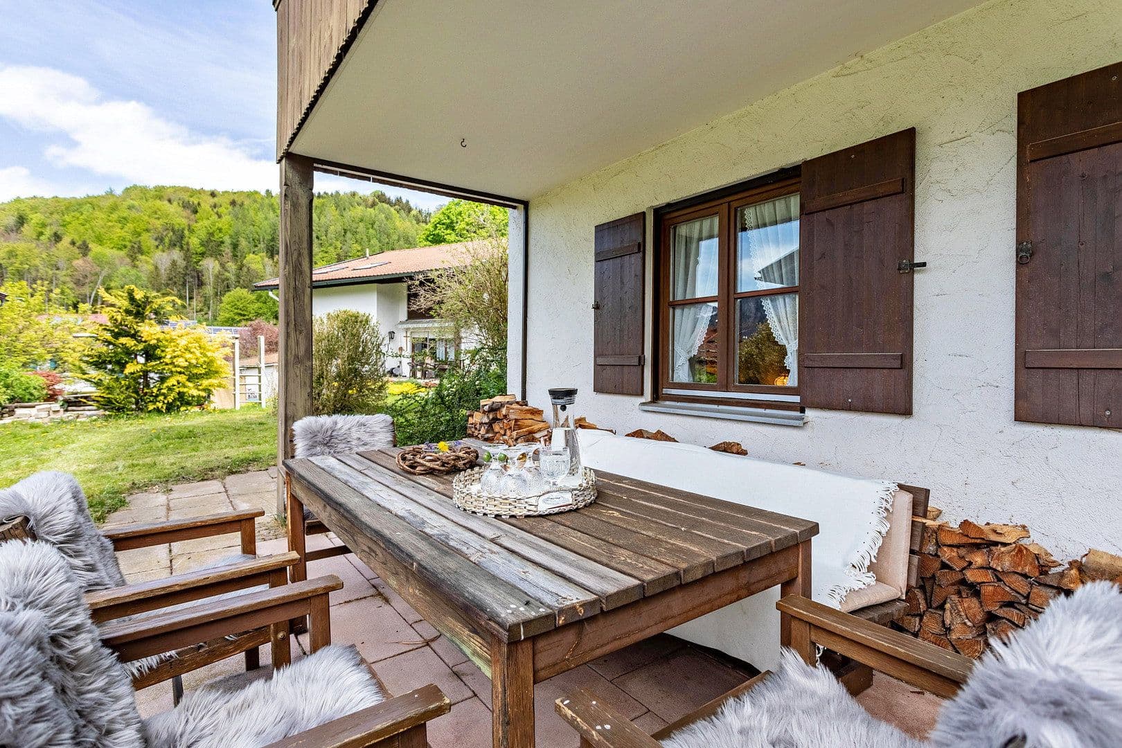 Predaj domu 222 m², pozemek 996 m², Hochgernweg 47, Unterwössen, Bavorsko Predaj domu 222 m², pozemek 996 m², Hochgernweg 47, Unterwössen, Bavorsko