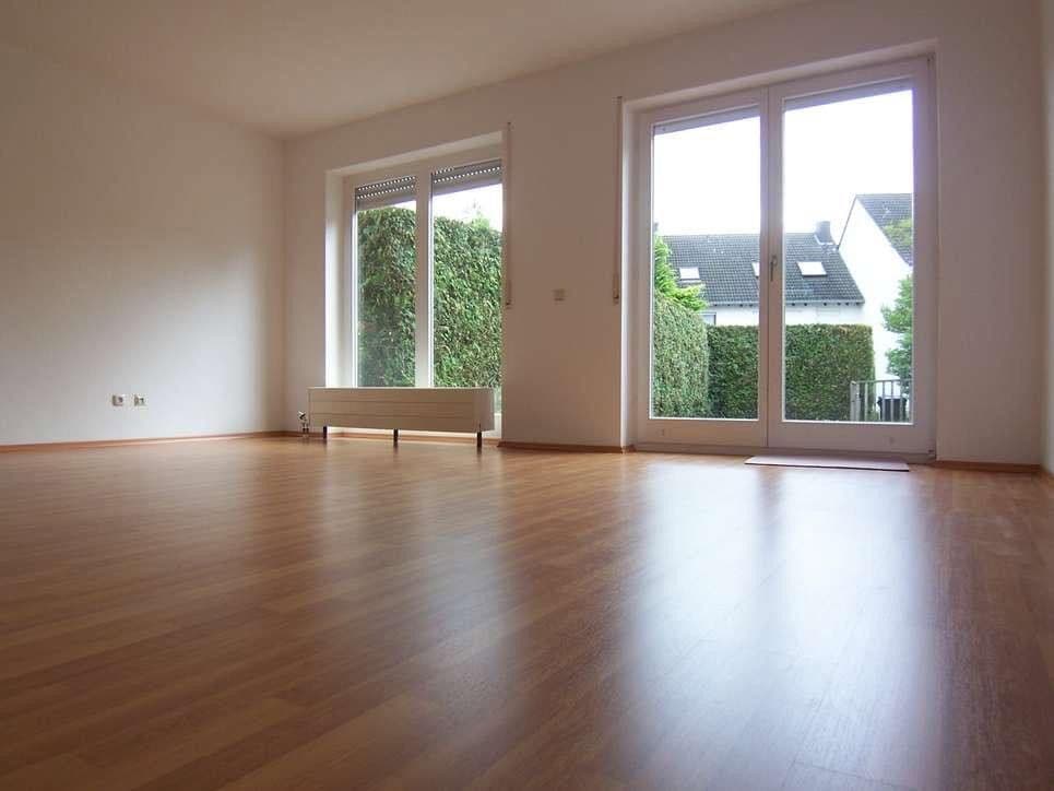 Prenájom domu 230 m², pozemek 250 m², Wiesbaden-Sonnenberg, Hesensko Prenájom domu 230 m², pozemek 250 m², Wiesbaden-Sonnenberg, Hesensko