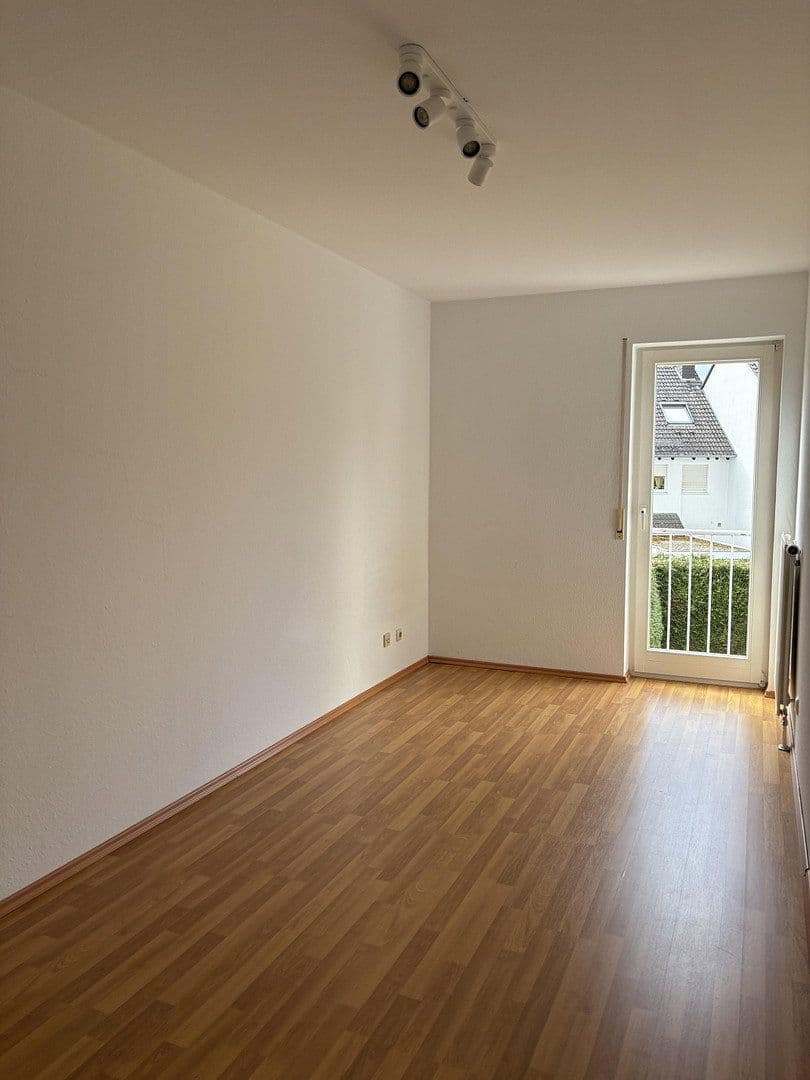 Prenájom domu 230 m², pozemek 250 m², Wiesbaden-Sonnenberg, Hesensko Prenájom domu 230 m², pozemek 250 m², Wiesbaden-Sonnenberg, Hesensko