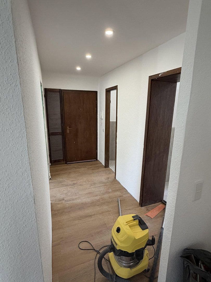 Prenájom bytu 4-izbový 96 m², Rheinstr 16, Solingen, Severné Porýnie - Westfálsko Prenájom bytu 4-izbový 96 m², Rheinstr 16, Solingen, Severné Porýnie - Westfálsko