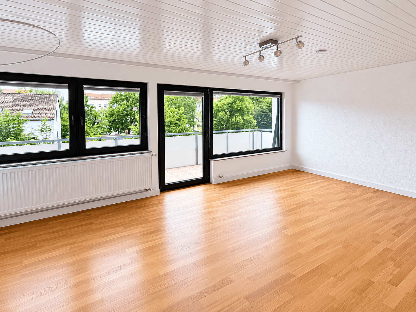 Prenájom bytu 3-izbový 63 m², Stuttgart, Bádensko-Wurttembersko Prenájom bytu 3-izbový 63 m², Stuttgart, Bádensko-Wurttembersko
