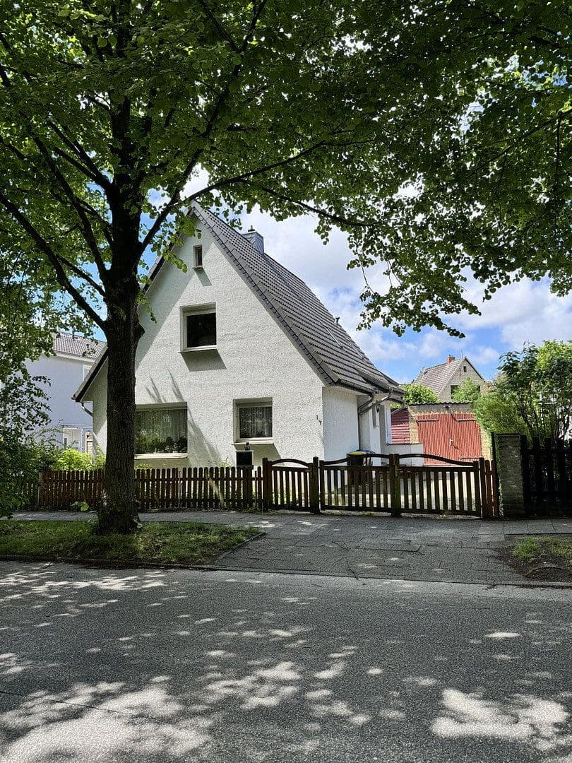 Predaj domu 89 m², pozemek 400 m², Bremerhaven, Brémy Predaj domu 89 m², pozemek 400 m², Bremerhaven, Brémy