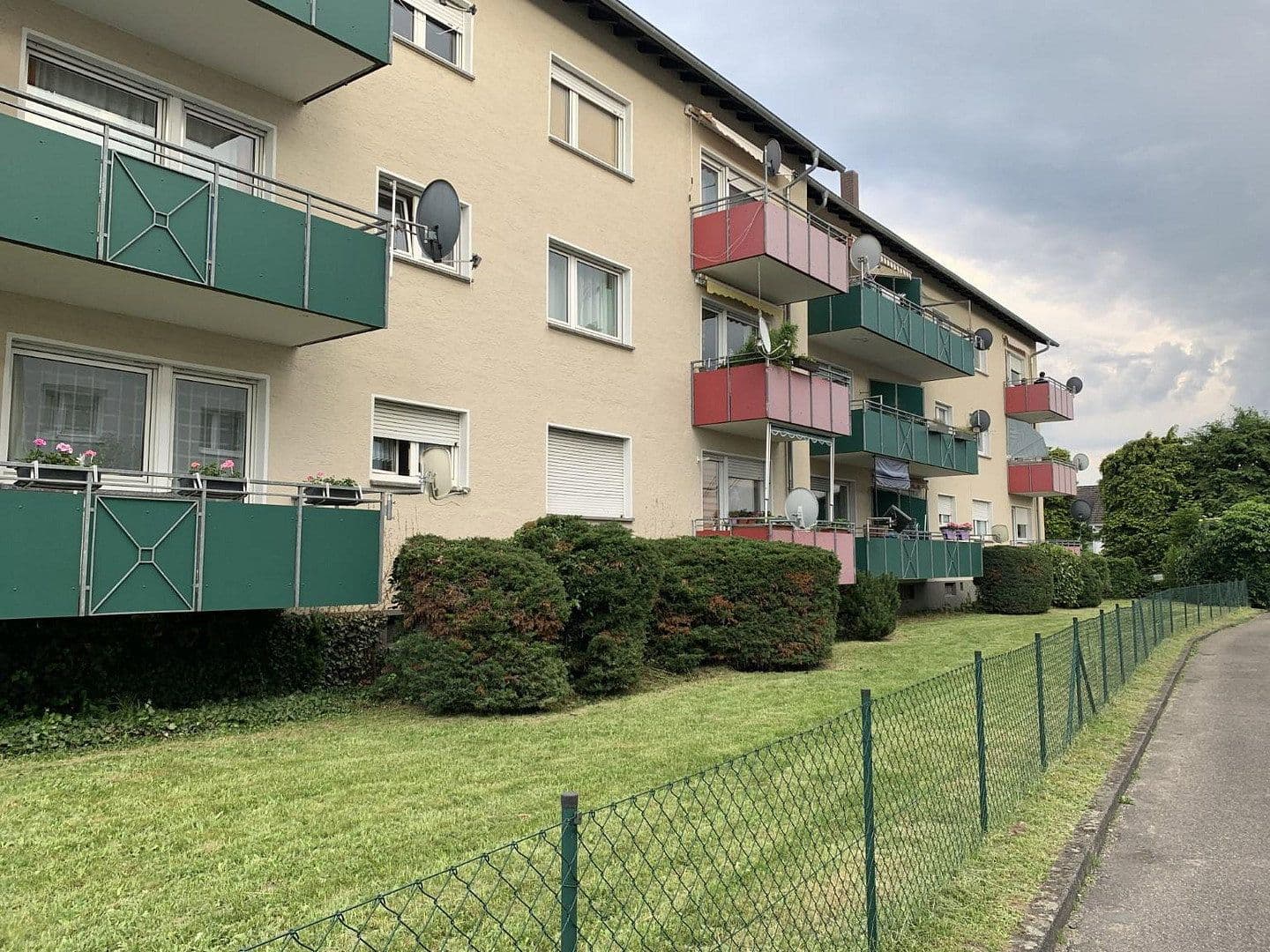 Predaj domu 1.146 m², pozemek 2.205 m², Seligenstadt, Hesensko Predaj domu 1.146 m², pozemek 2.205 m², Seligenstadt, Hesensko