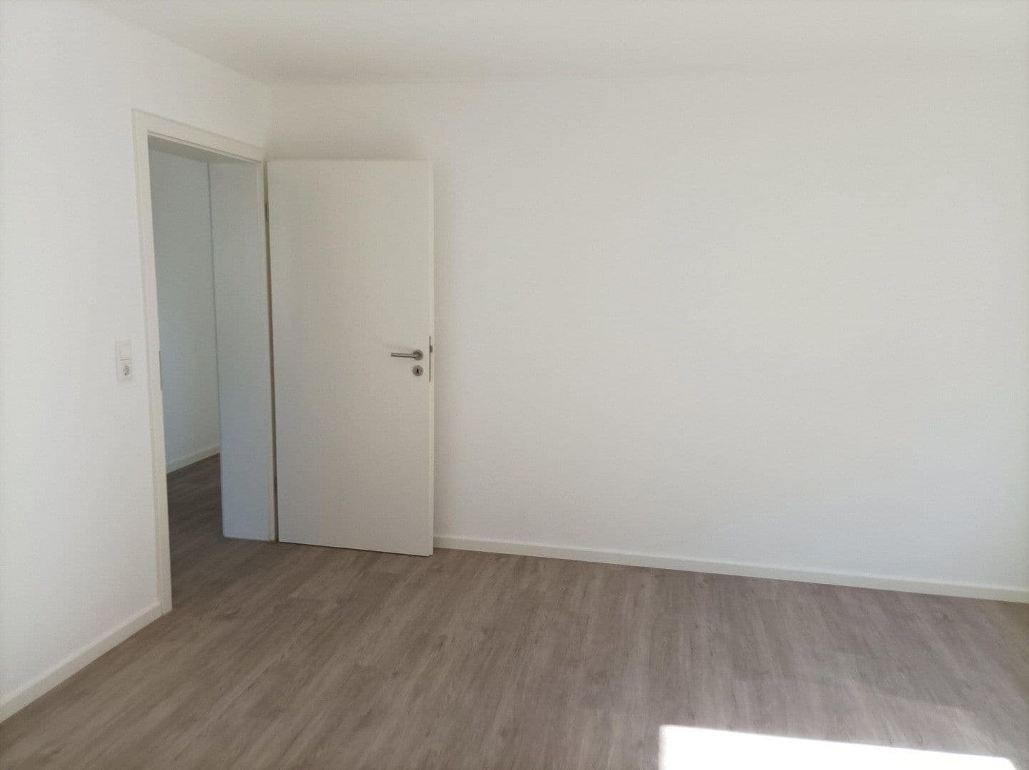 Prenájom bytu 4-izbový 119 m², Uhldingen-Mühlhofen, Bádensko-Wurttembersko Prenájom bytu 4-izbový 119 m², Uhldingen-Mühlhofen, Bádensko-Wurttembersko