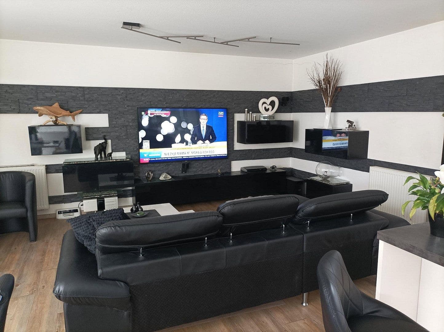 Prenájom bytu 4-izbový 119 m², Uhldingen-Mühlhofen, Bádensko-Wurttembersko Prenájom bytu 4-izbový 119 m², Uhldingen-Mühlhofen, Bádensko-Wurttembersko