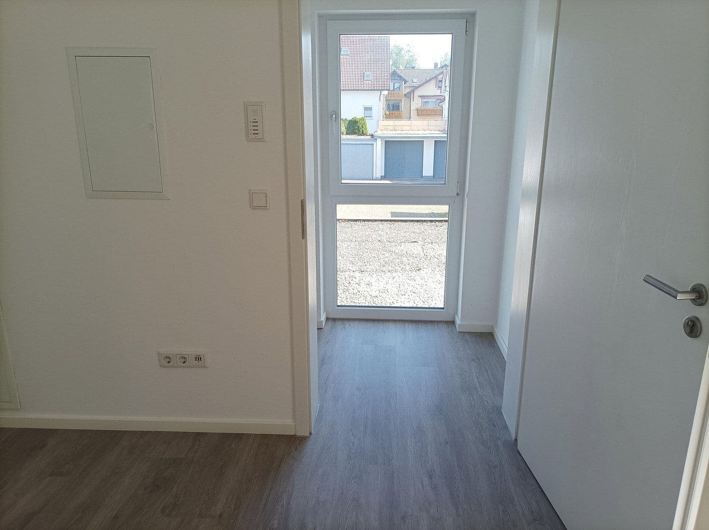 Prenájom bytu 4-izbový 119 m², Uhldingen-Mühlhofen, Bádensko-Wurttembersko Prenájom bytu 4-izbový 119 m², Uhldingen-Mühlhofen, Bádensko-Wurttembersko