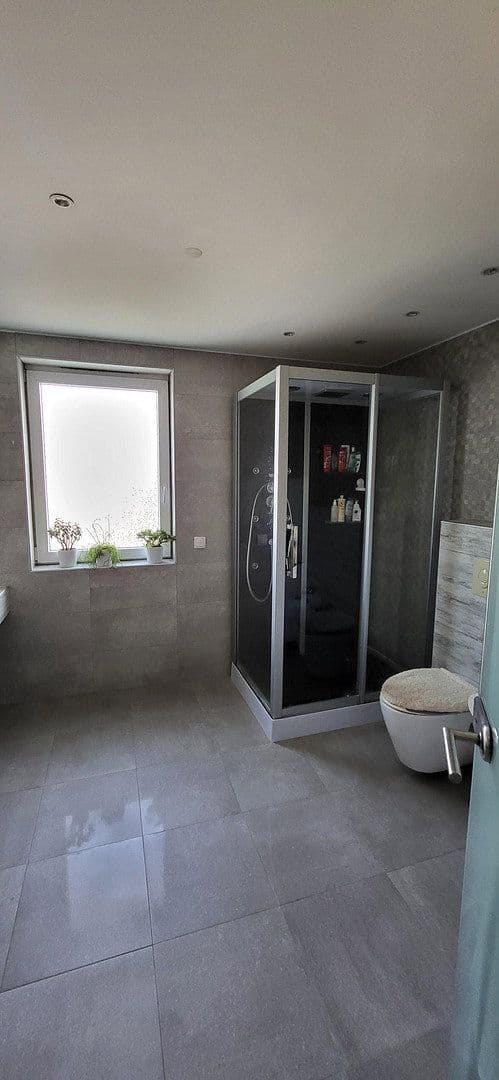 Predaj domu 135 m², pozemek 300 m², Leverkusen, Severné Porýnie - Westfálsko Predaj domu 135 m², pozemek 300 m², Leverkusen, Severné Porýnie - Westfálsko