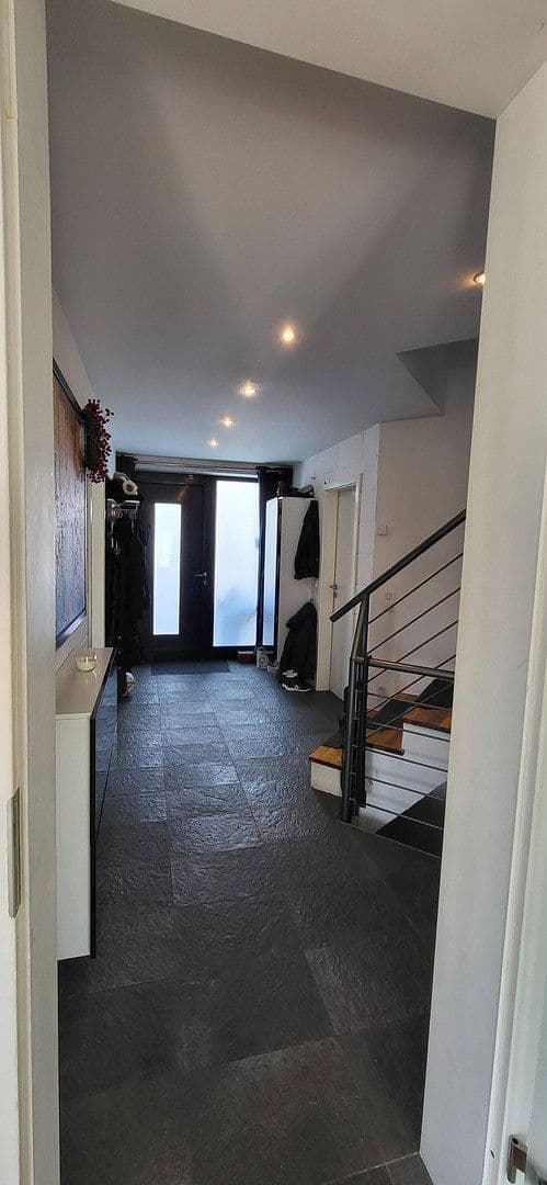 Predaj domu 135 m², pozemek 300 m², Leverkusen, Severné Porýnie - Westfálsko Predaj domu 135 m², pozemek 300 m², Leverkusen, Severné Porýnie - Westfálsko